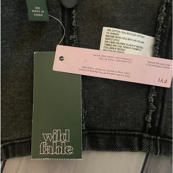 NWT Wild Fable Halter Top / Tied up Denim Tank Top Ladies Sz xs - Picture 4 of 5